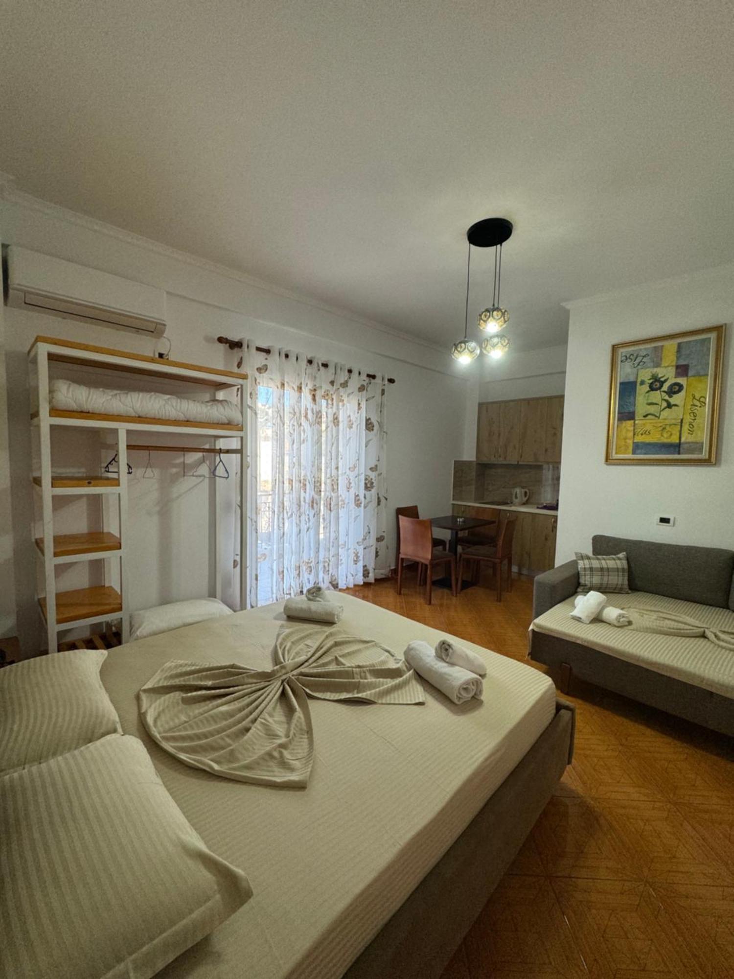 Hotel Frida Химар Екстериор снимка